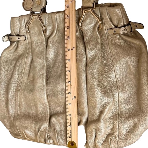 Authenticated Celine Elegant Gold Large Leather Women's Tote Bag with Duster COA - Picture 15 of 16